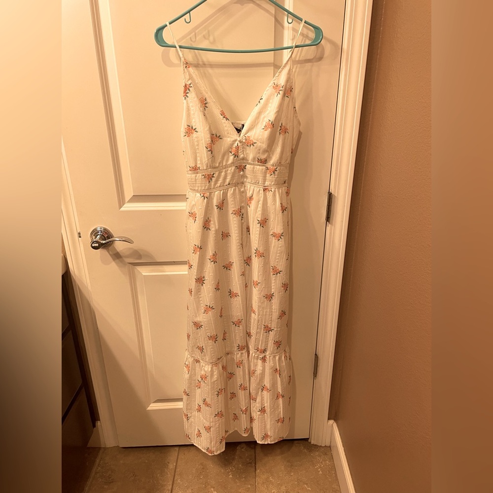 Simplee Floral Dress